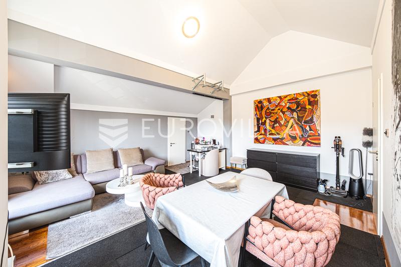Zágráb, Maksimir, lakó- és kereskedelmi épület 602 m², melléképület 43 m² - 26