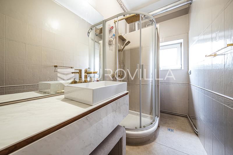 Zágráb, Maksimir, lakó- és kereskedelmi épület 602 m², melléképület 43 m² - 10