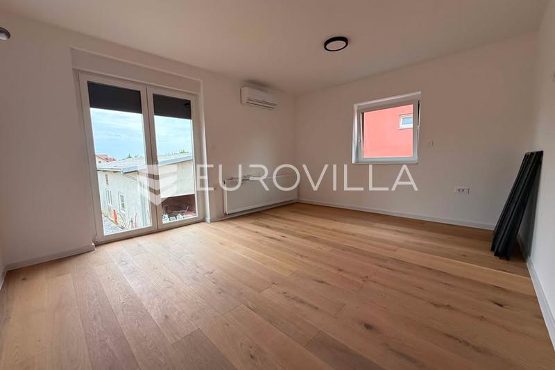 Čepin - three-bedroom apartment in a quiet residential area, 51 m² - 2