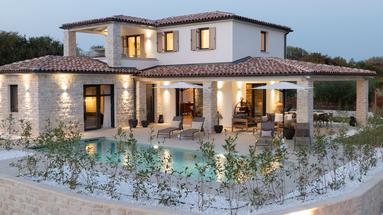 Istra, Poreč - Gedići, čudovita moderna kamnita vila 165 m² z bazenom