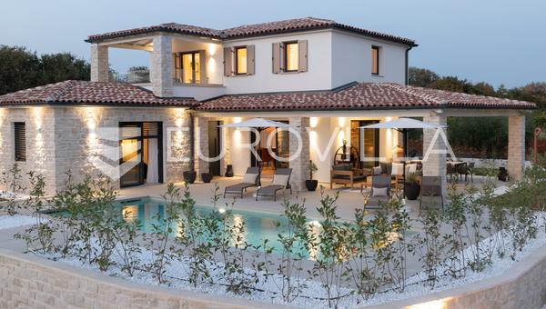 Istra, Poreč, Gedići prekrasna moderna kamena vila 165 m² s bazenom