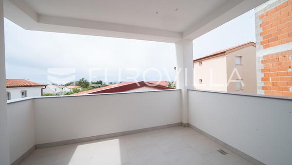 Zadar, Vir, moderno apartamento de dos dormitorios con vistas al mar