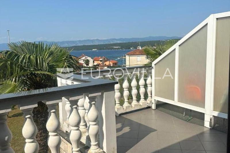 Krk, house with 5 apartments, close to the sea, ideal for tourism, 150 m from the sea