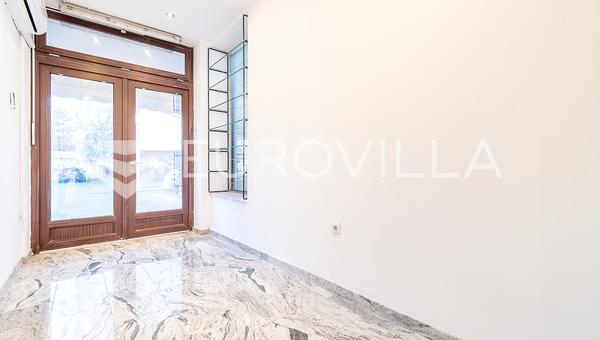Zagreb, Trnje, gadekontorlokale 11 m²