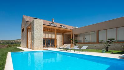 Sibenik, Danilo Kraljica, unieke moderne villa