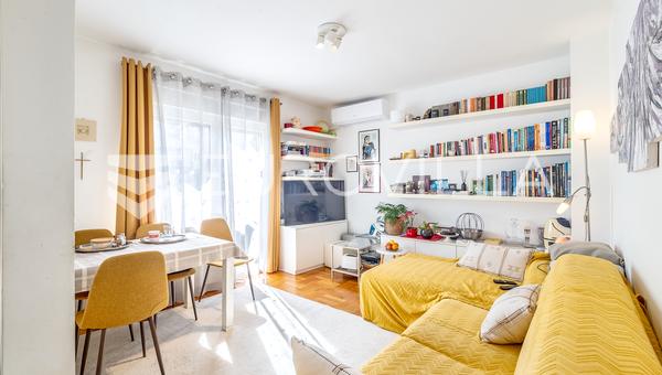 Zagreb, Dubec, casa com 5 unidades residenciais, 280 m²
