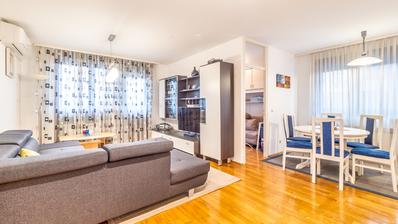 Záhřeb, Trnje, krásný dvoupokojový byt 92 m²