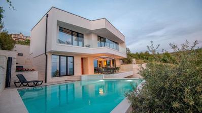 Primošten, Bilo, prachtige villa met zwembad en uitzicht op zee, tennisbaan