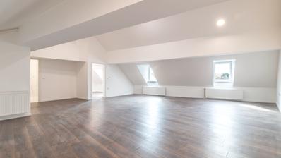 Samobor, centar, trosoban stan neto korisne površine 87 m²