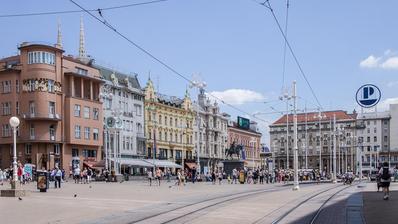 Zagreb, Strogi centar, luksuzan četverosoban stan s parkingom 130 m2