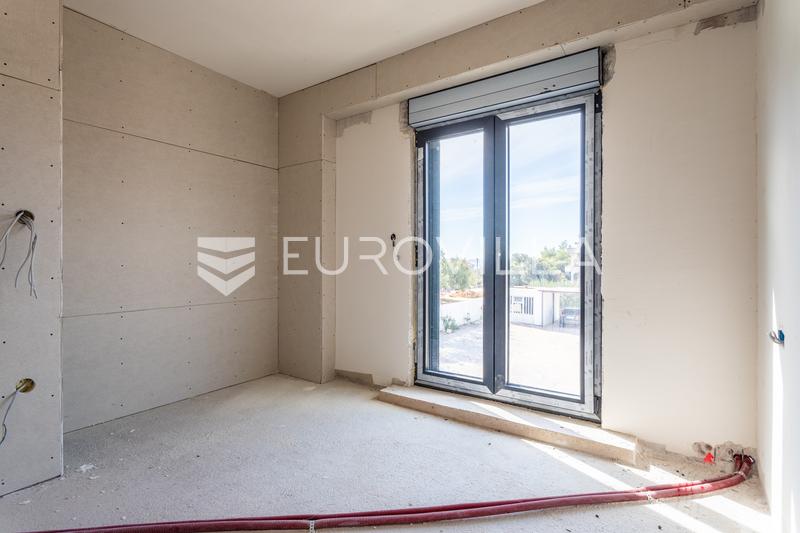 Podstrana, jednosoban apartman na prvoj etaži - 4