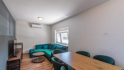 Varaždin, Zentrum, renovierte und komplett möblierte Einzimmerwohnung in ausgezeichneter Lage