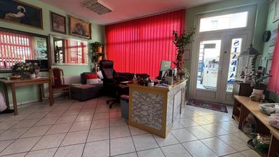Osijek, Donji Grad, poslovni prostor sa 2 stana, 307 m²
