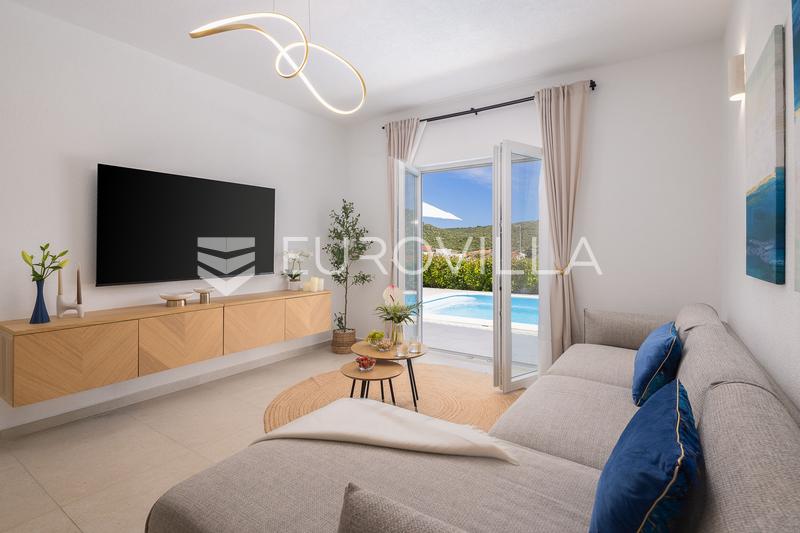 Rogoznica, casa splendidamente progettata con piscina e giardino vicino al mare - 24