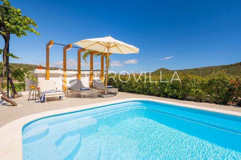 Rogoznica, casa splendidamente progettata con piscina e giardino vicino al mare - 26