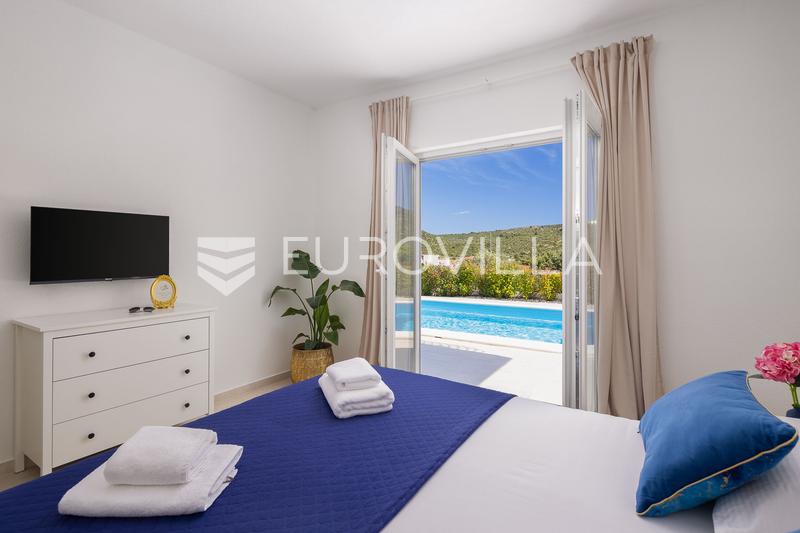 Rogoznica, casa splendidamente progettata con piscina e giardino vicino al mare - 30