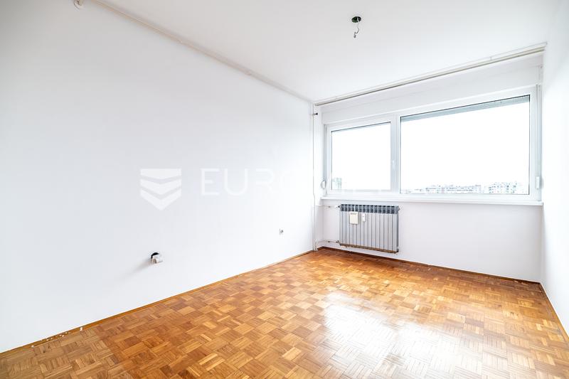 Zágráb, Dugave, tágas négyszobás lakás tárolóval, 89 m² - 5