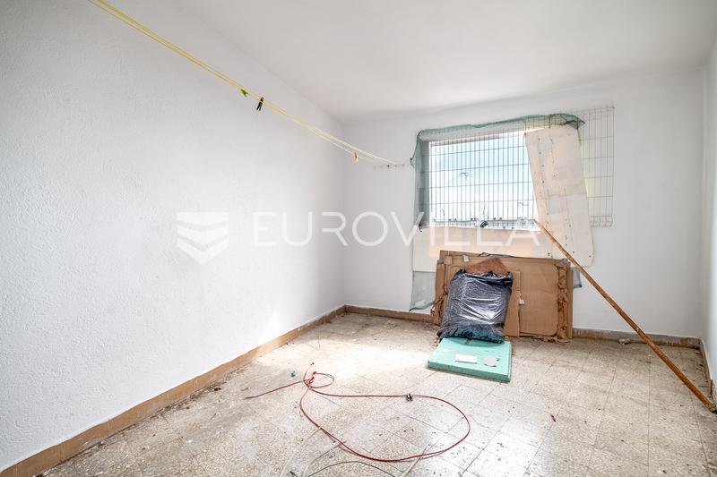 Zágráb, Dugave, tágas négyszobás lakás tárolóval, 89 m² - 9