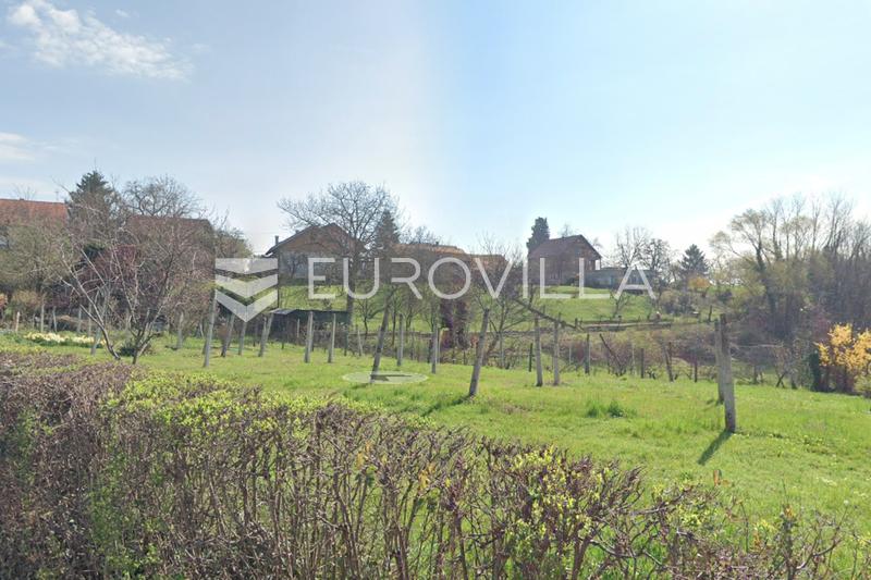 Zagreb, Bizek, rakennusmaan pinta-ala 1 420 m² - 2