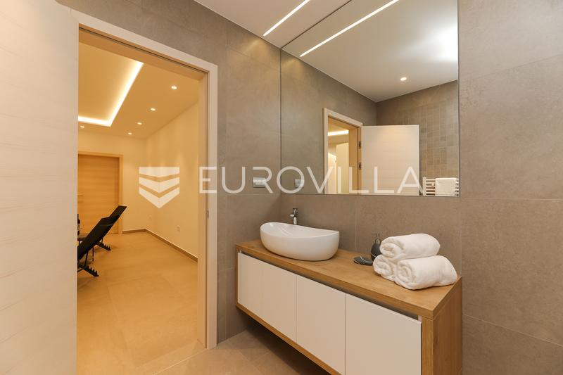 Brac, Supetar, luxe villa op een aantrekkelijke locatie - 28