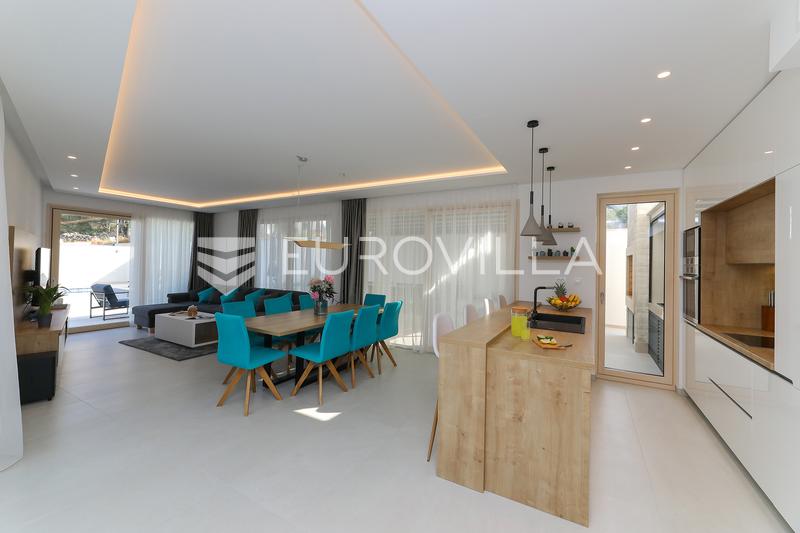 Brac, Supetar, luxe villa op een aantrekkelijke locatie - 8