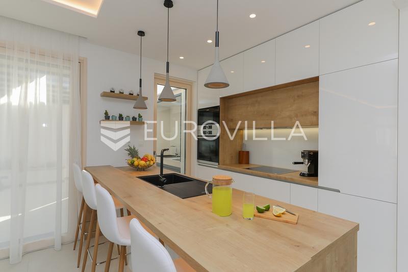 Brac, Supetar, luxe villa op een aantrekkelijke locatie - 10