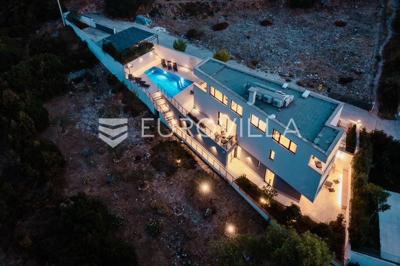 Brac, Supetar, luxe villa op een aantrekkelijke locatie - 2