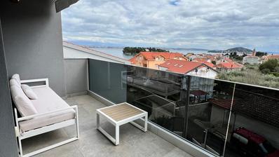 Zadar, Preko, belíssimo penthouse, edifício novo com vista para o mar, 150 m²