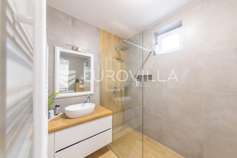 Osijek, Uske njive - luxusný 4-izbový byt na prenájom s priestrannou terasou, 121 m² - 12