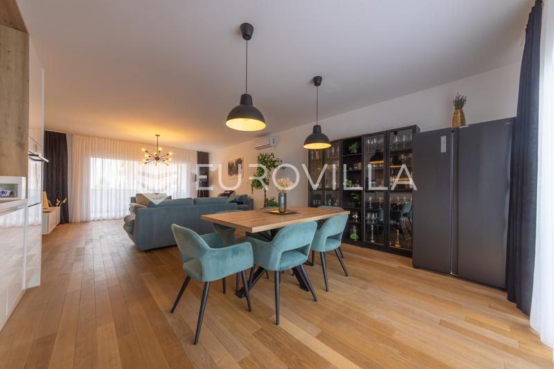 Osijek, Uske njive - luxusný 4-izbový byt na prenájom s priestrannou terasou, 121 m² - 6