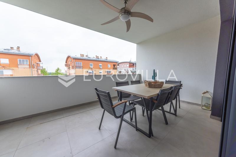 Osijek, Uske njive - luxusný 4-izbový byt na prenájom s priestrannou terasou, 121 m² - 18