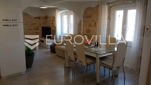 Istrie, Vabriga, zařízený dvoupokojový byt 65 m²