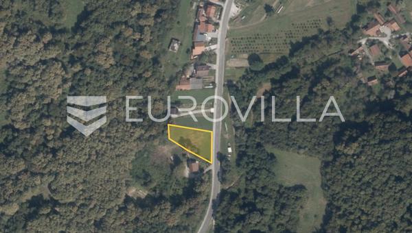 Laz Bistricki, terreno para construção com uma área total de 5582 m² dentro de uma área de uso misto