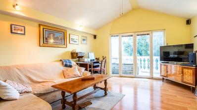 Vodice, appartement met twee slaapkamers in het centrum van de stad, 87,67 m²