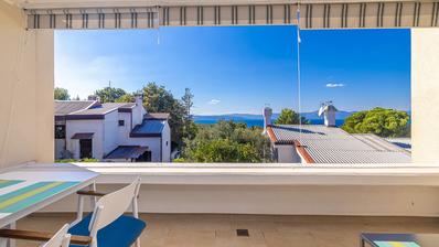 Isla de Krk, Njivice, hermosa casa de 280 m² con vistas al mar y garaje