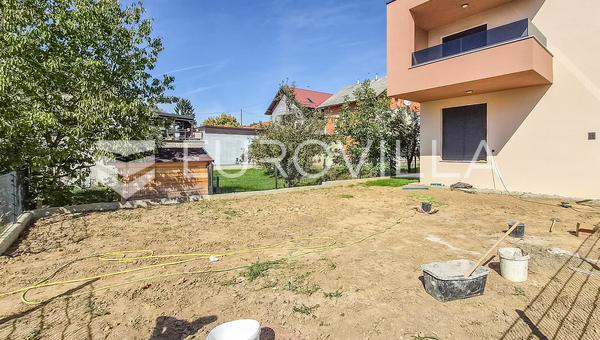 Zagreb, Gornja Dubrava, dvosoban stan s vrtom, garažnim i parkirnim mjestom 70,85 m²,novogradnja