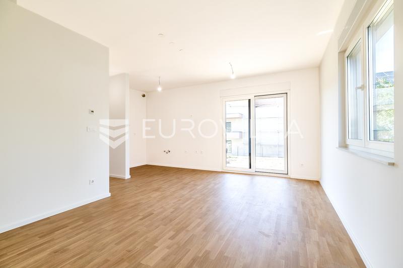 Zagabria, Gornja Dubrava, appartamento con una camera da letto con giardino, garage e posto auto 70,85 m² - 2