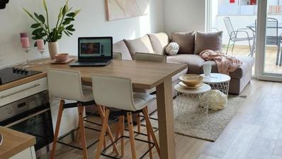 Stinica, apartman u mirnom naselju 100 m od mora