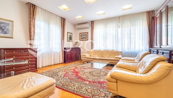 Zagreb, Salata, Vinkoviceva, smuk treværelses lejlighed på 115 m2