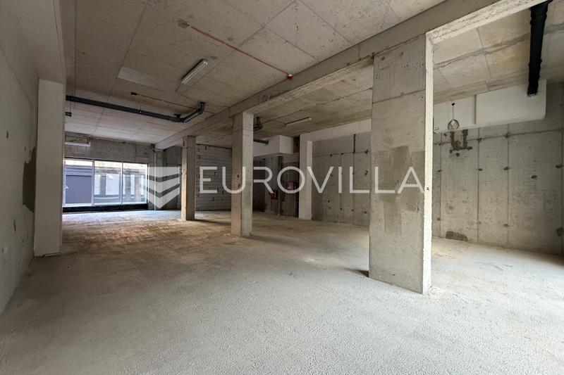 Zagreb, Praça Franjo Tuđman, espaço comercial ao nível da rua, 180 m², nova construção - em bruto - 1