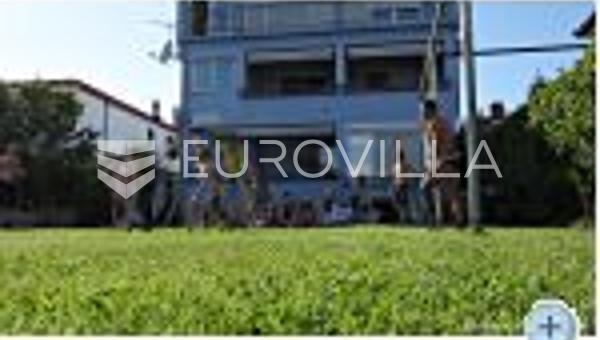 Zadar, Privlaka, dvosoban stan prvi red do mora