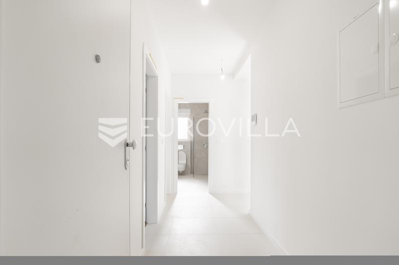 Zara, Sukosan, moderno appartamento con due camere da letto e giardino in una posizione eccellente - 10