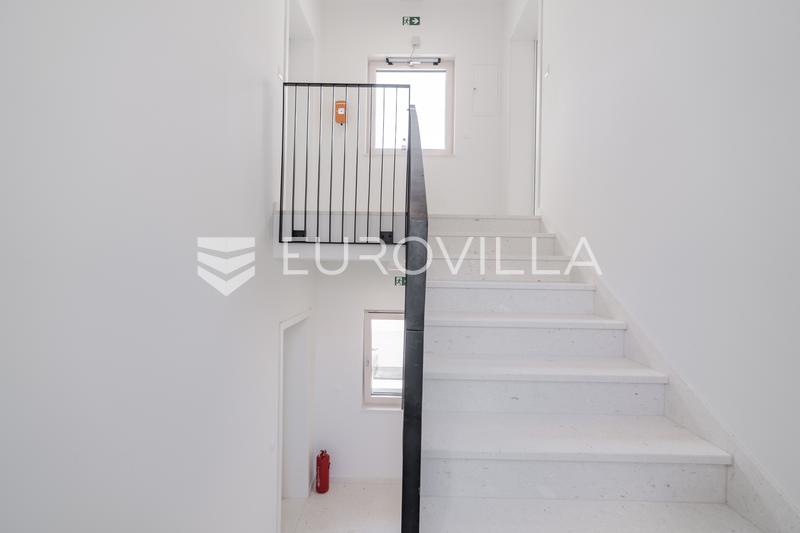 Zara, Sukosan, moderno appartamento con due camere da letto e giardino in una posizione eccellente - 7