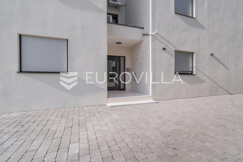 Zara, Sukosan, moderno appartamento con due camere da letto e giardino in una posizione eccellente - 19