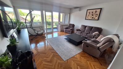 Karlovac, Luscic, casa 345 m², recentemente renovada, excelente localização