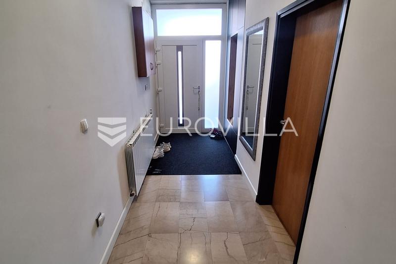 Karlovac, Luscic, Haus 345 m², neu renoviert, ausgezeichnete Lage - 16