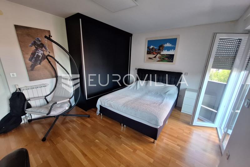 Karlovac, Luscic, Haus 345 m², neu renoviert, ausgezeichnete Lage - 9