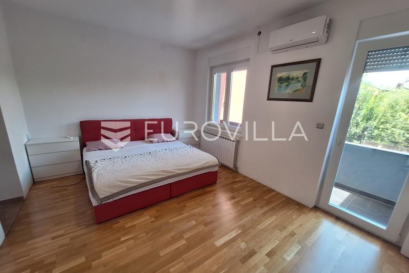 Karlovac, Luscic, Haus 345 m², neu renoviert, ausgezeichnete Lage - 10