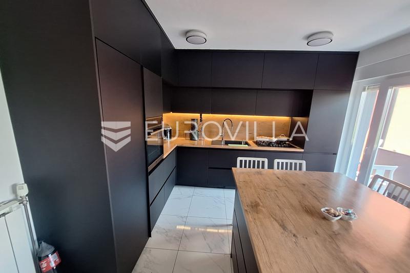Karlovac, Luscic, Haus 345 m², neu renoviert, ausgezeichnete Lage - 6