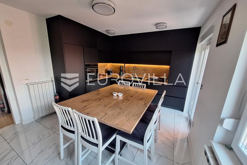 Karlovac, Luscic, Haus 345 m², neu renoviert, ausgezeichnete Lage - 5